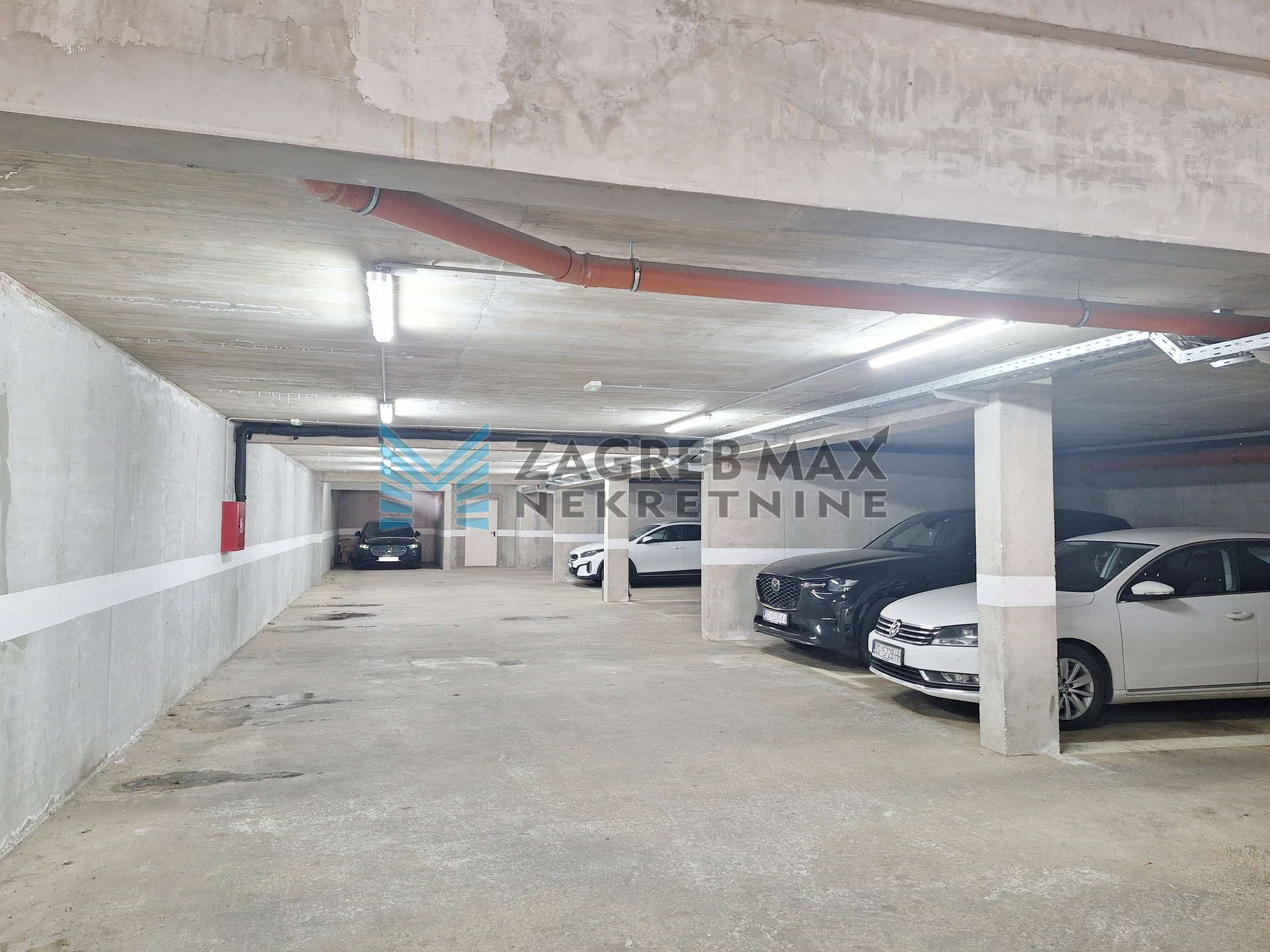 Zagreb - RUDEŠ - Jablanska - 4-soban, opremljen, lift, GPM, prvi najam
