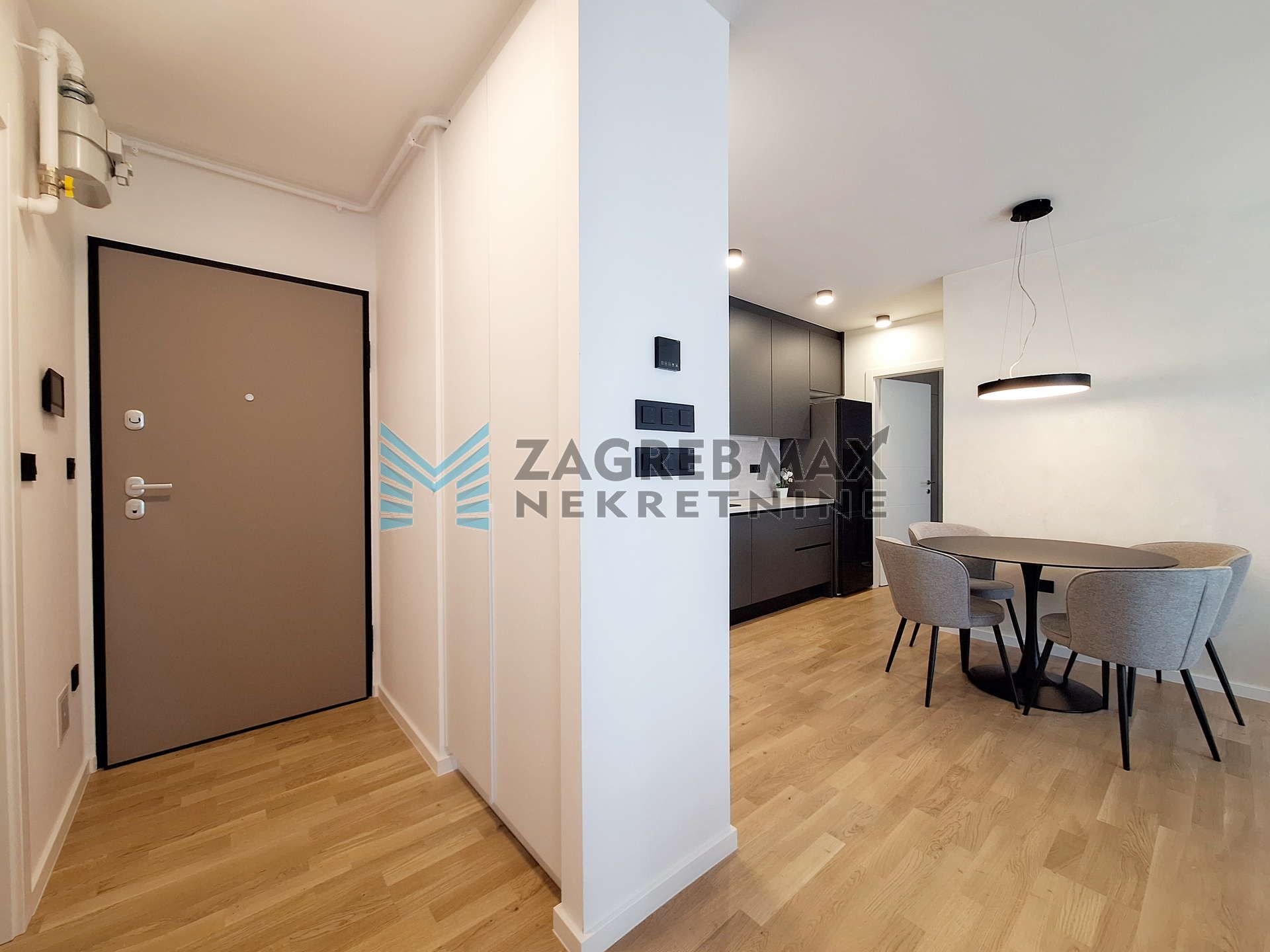 Zagreb - EKSKLUZIVAN POSLOVNI NAJAM - 74 m² - 2 parkinga - Arena zona - S1 (iznajmljivanje)