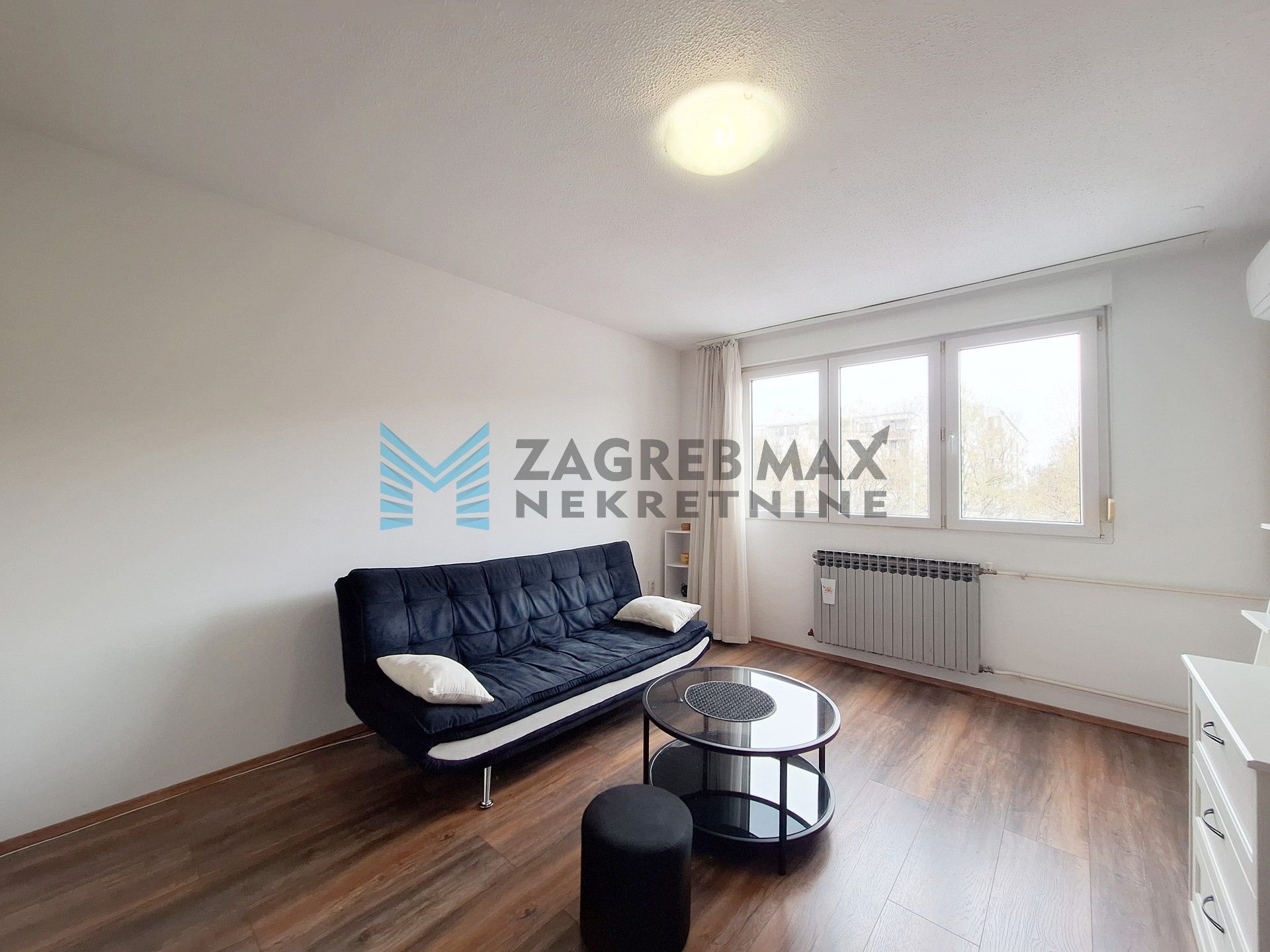 Zagreb - RETKOVEC - Av. Dubrava - 1-soban, 1. kat, lift, klima (iznajmljivanje)