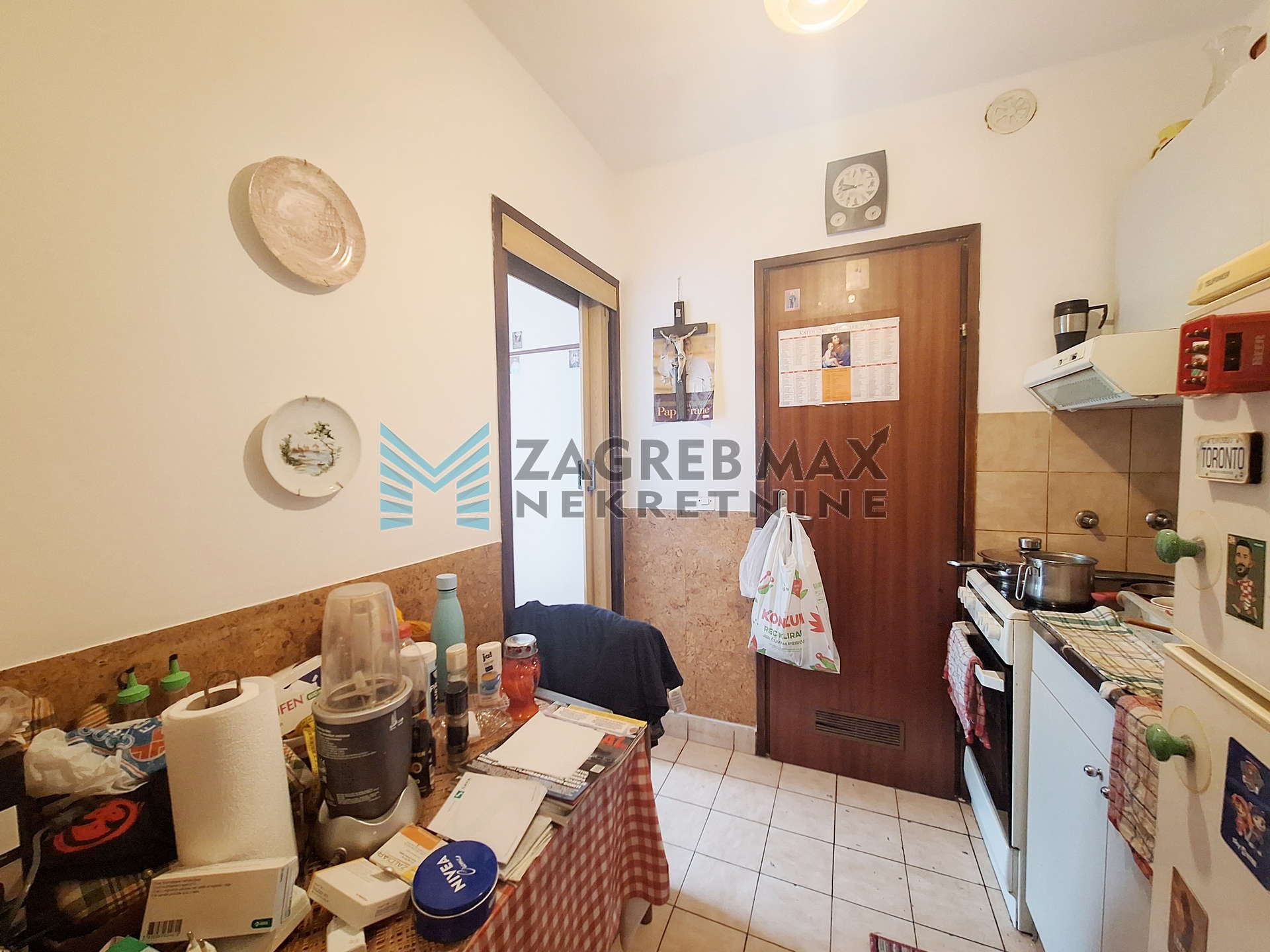 Zagreb - RUDEŠ - Jablanska - 2-soban, klima, ostava, spremište, 2. kat