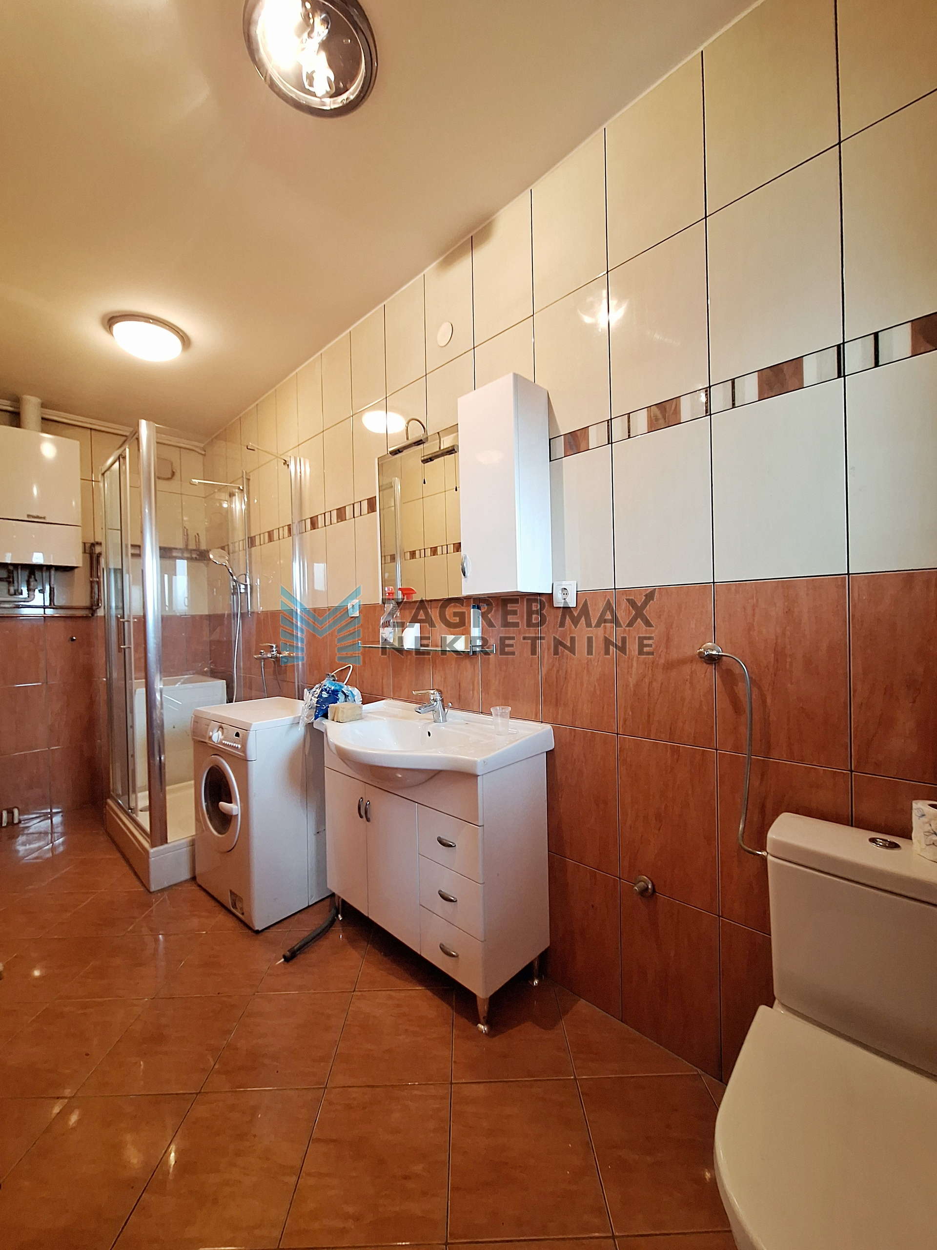 Zagreb - SAVSKA OPATOVINA - adaptirana kuća 333 m² na parceli 2.513 m²