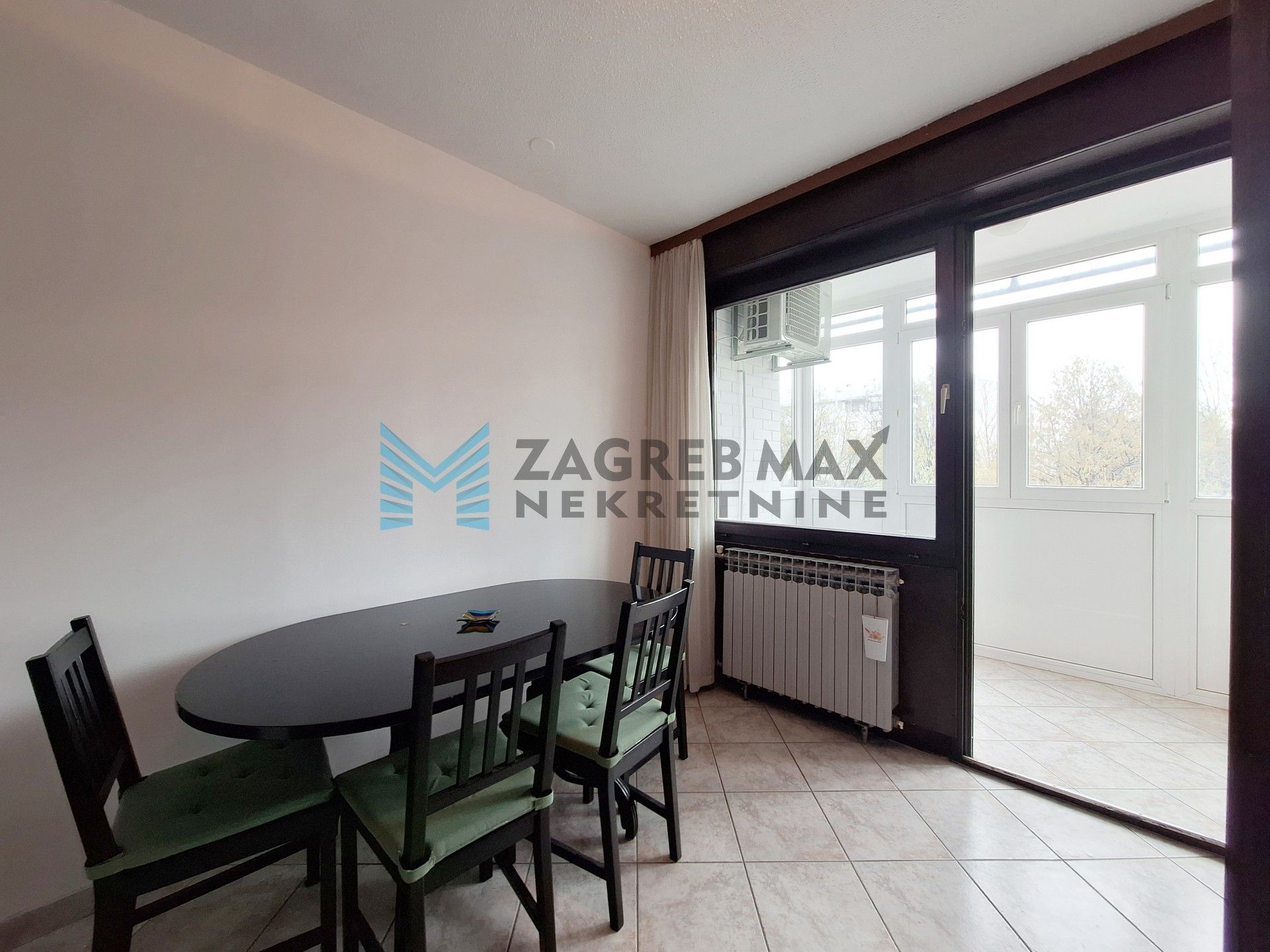Zagreb - RETKOVEC - Av. Dubrava - 1-soban, 1. kat, lift, klima (iznajmljivanje)