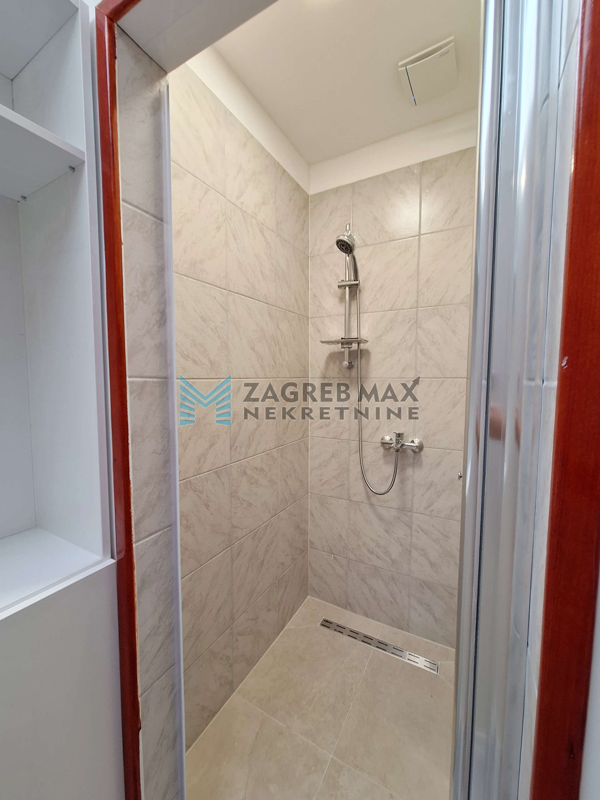 Zagreb - SAVSKA OPATOVINA - adaptirana kuća 333 m² na parceli 2.513 m²