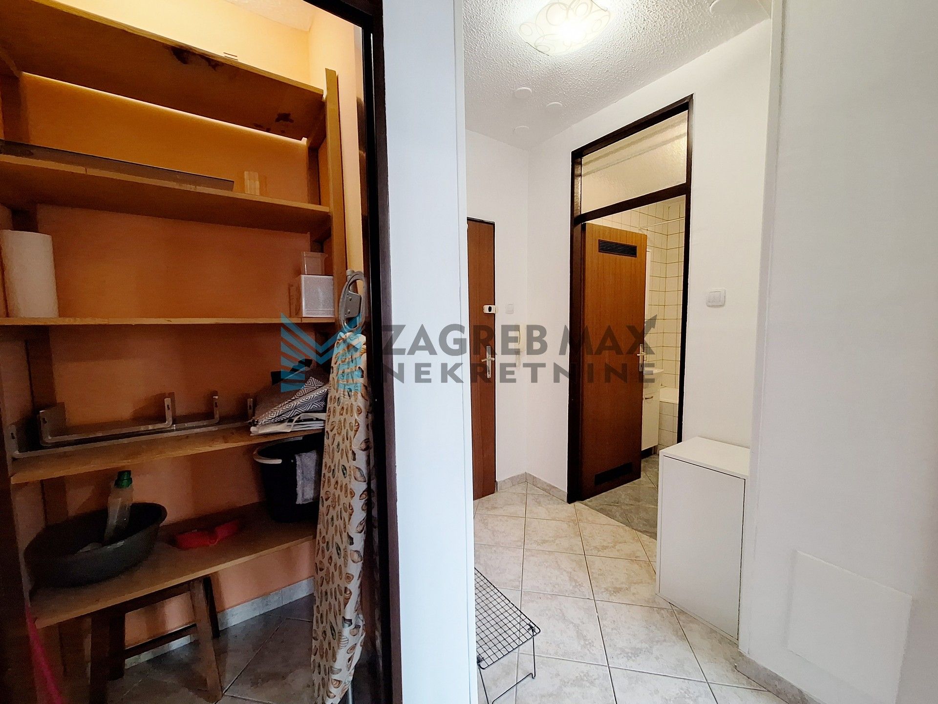 Zagreb - RETKOVEC - Av. Dubrava - 1-soban, 1. kat, lift, klima (iznajmljivanje)