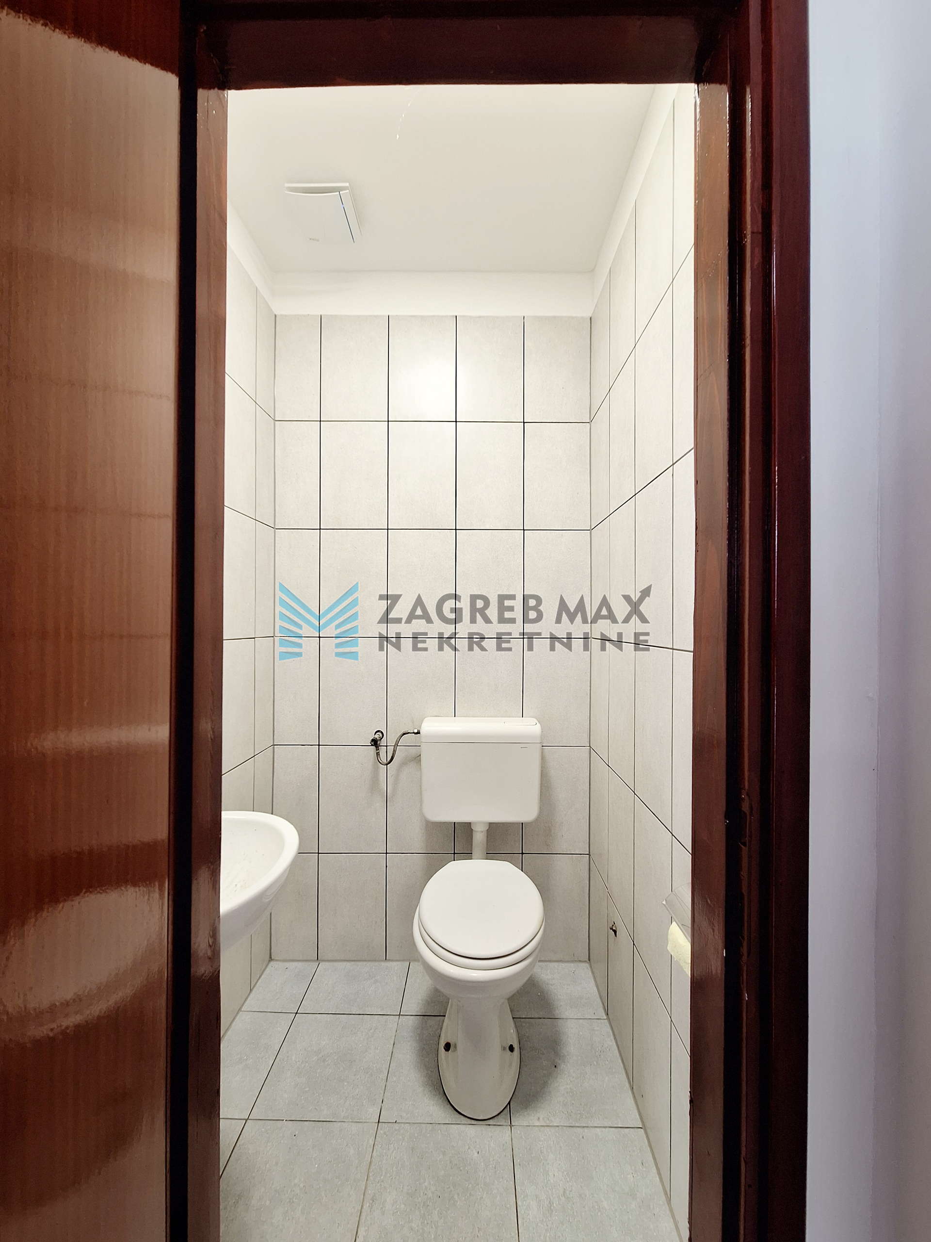 Zagreb - SAVSKA OPATOVINA - adaptirana kuća 333 m² na parceli 2.513 m²
