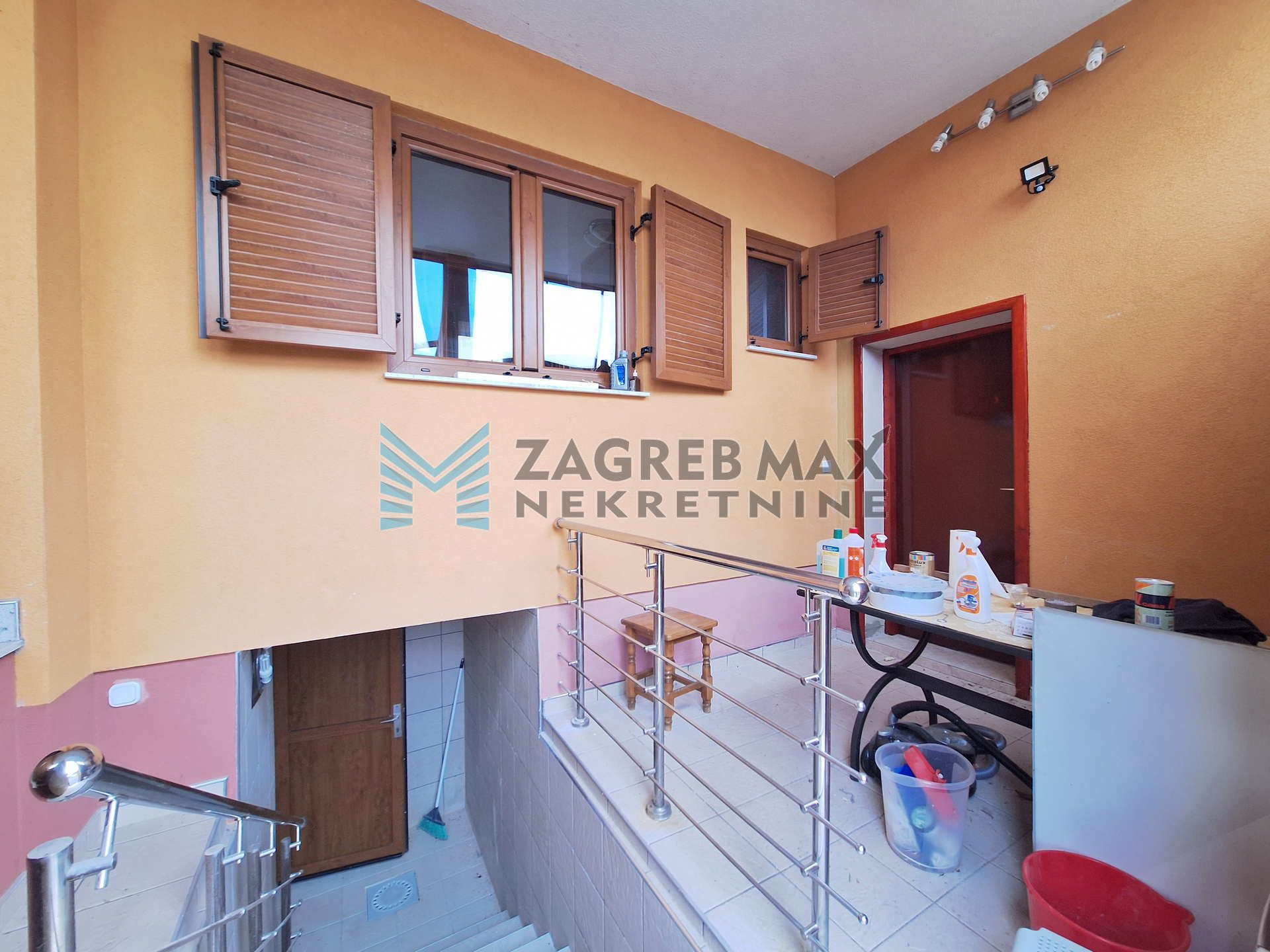 Zagreb - SAVSKA OPATOVINA - adaptirana kuća 333 m² na parceli 2.513 m²