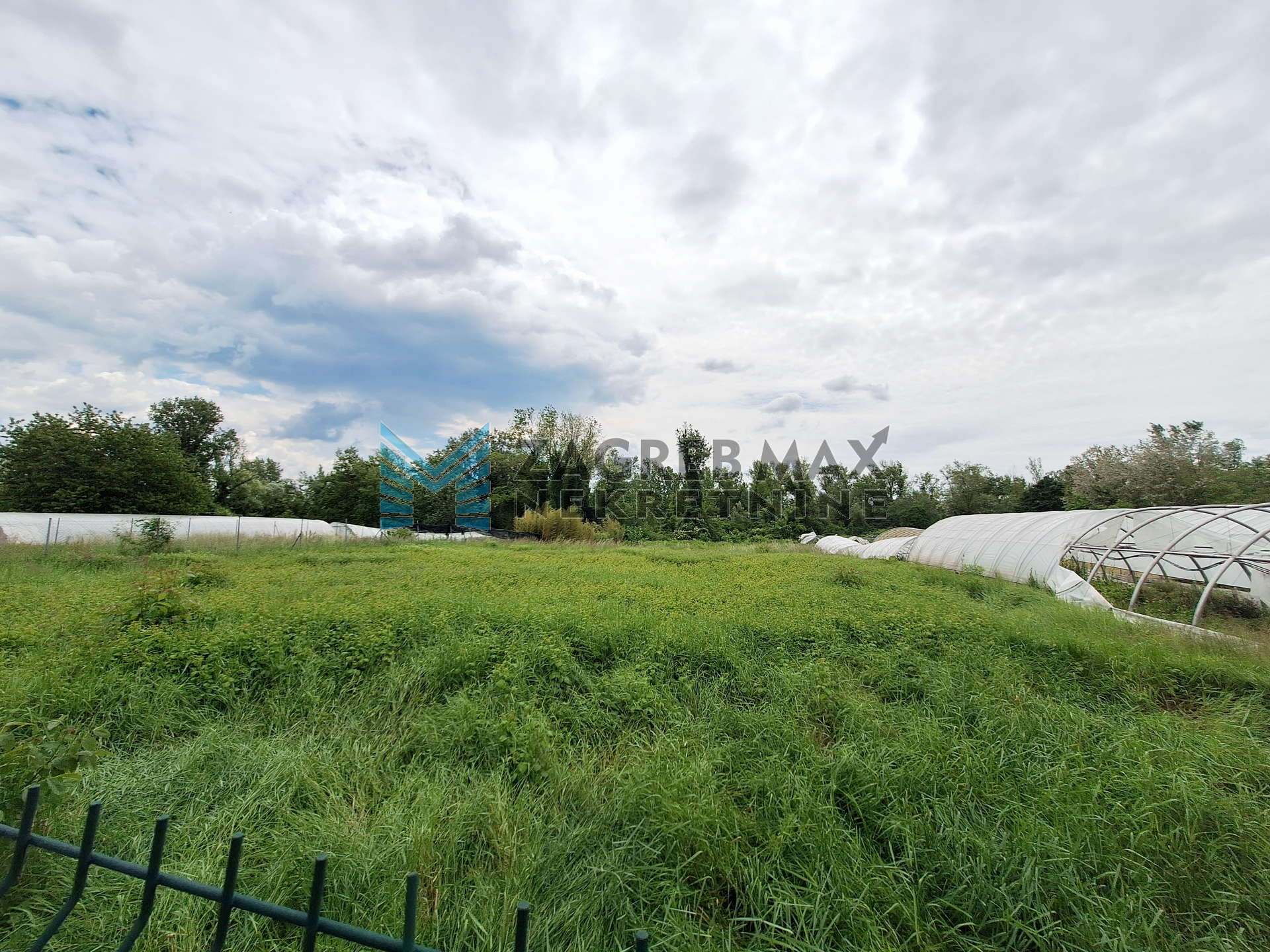 Zagreb - SAVSKA OPATOVINA - adaptirana kuća 333 m² na parceli 2.513 m²