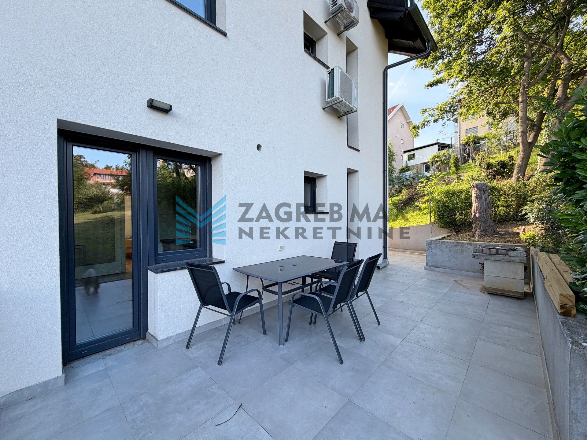 Zagreb - REMETE - Mirni dol - 3-sobni, terasa, balkon, svijetao, mirno, parking