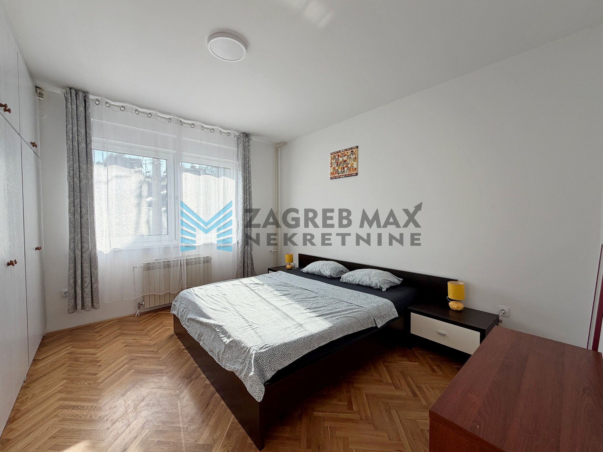 Zagreb - REMETE - Mirni dol - 3-sobni, terasa, balkon, svijetao, mirno, parking
