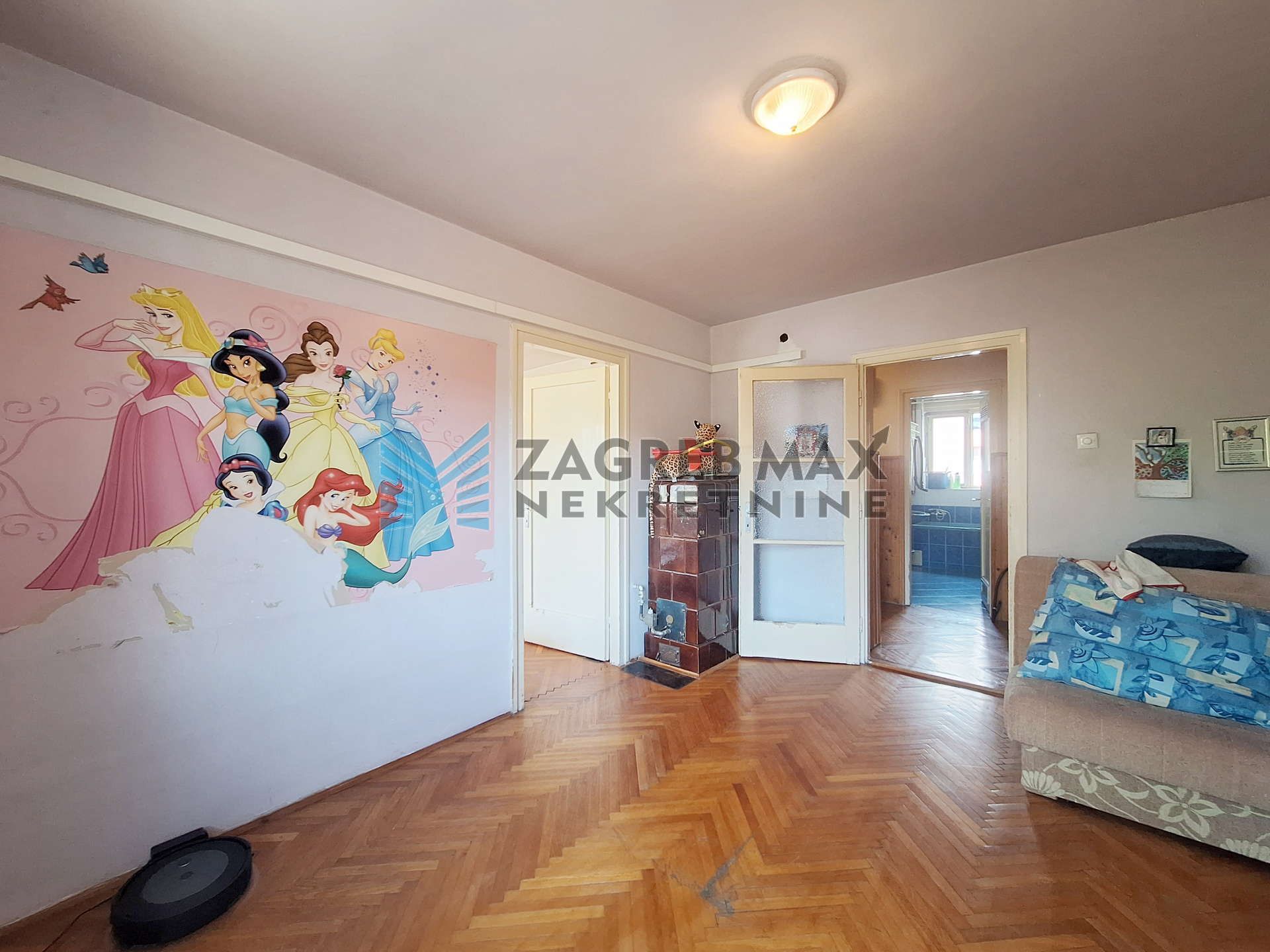 Zagreb - CVJETNO NASELJE - Veslačka - 2-sobni, 65 m2 za adaptaciju