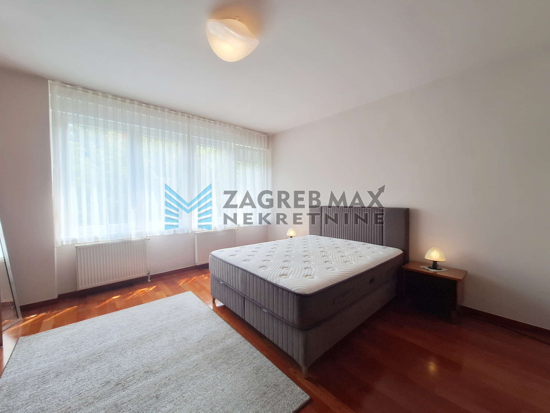 Zagreb - NAJAM - ILICA Luksuzan 3soban stan 91 m2, 2. kat, mirno okruženje, terasa
