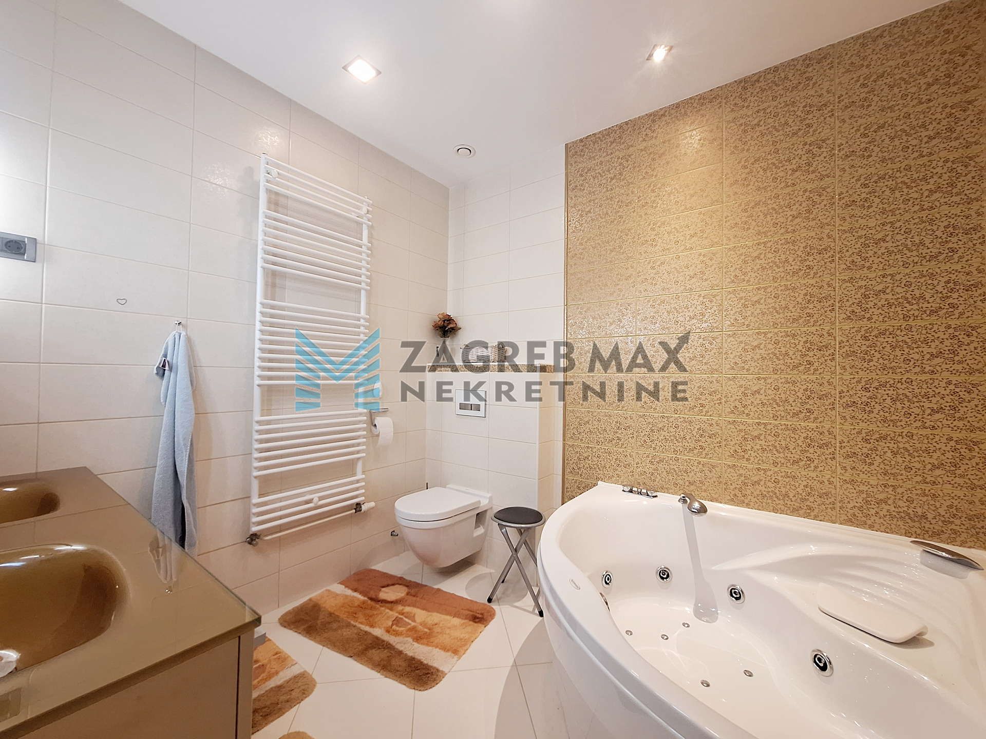 Zagreb - TUŠKANAC - moderan 3-sobni 85 m2, garaža, klima, jacuzzi (iznajmljivanje)