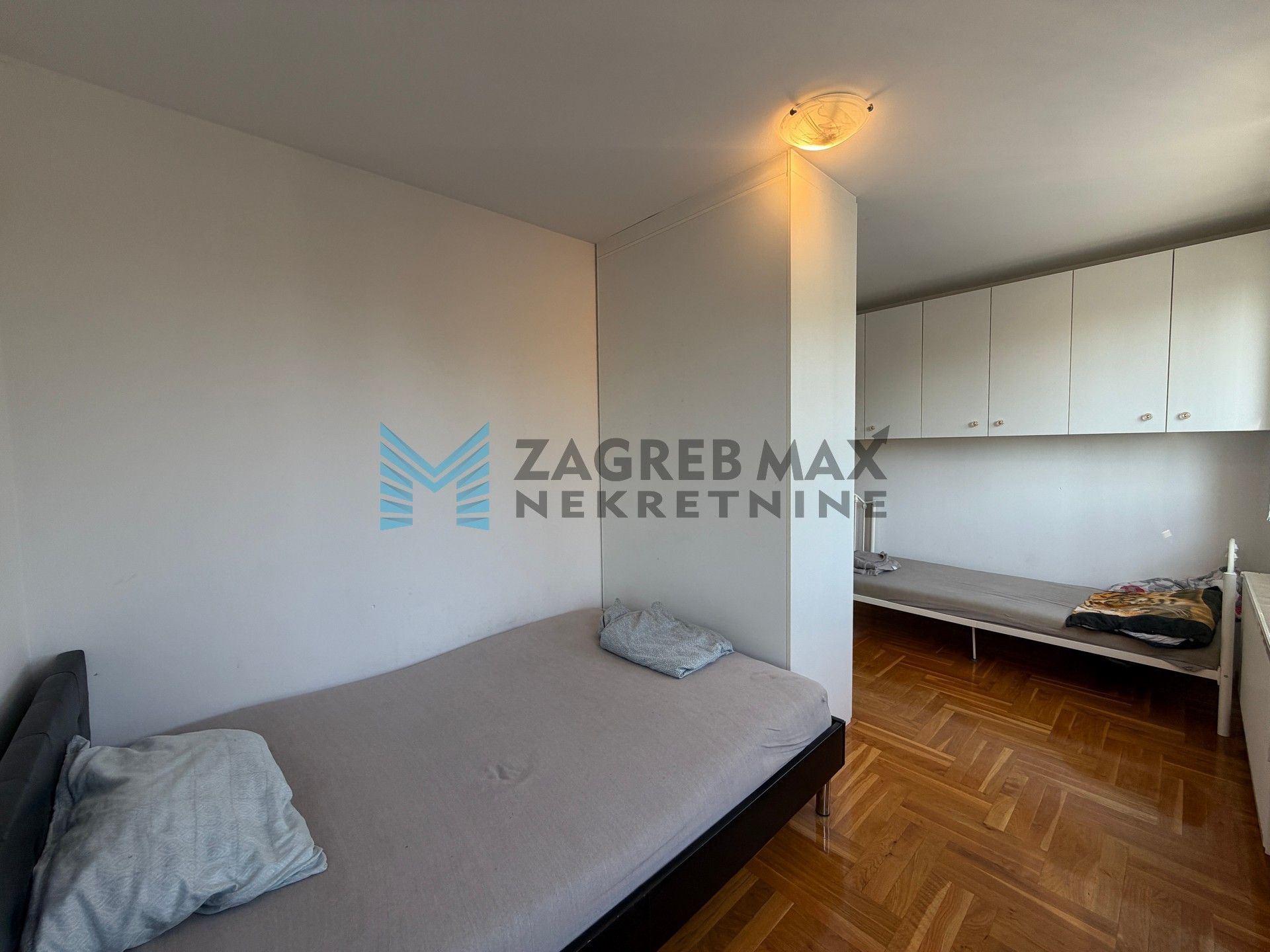 Zagreb - KUSTOŠIJA - Skladišna - 2-sobni, svijetao, lift, spremište