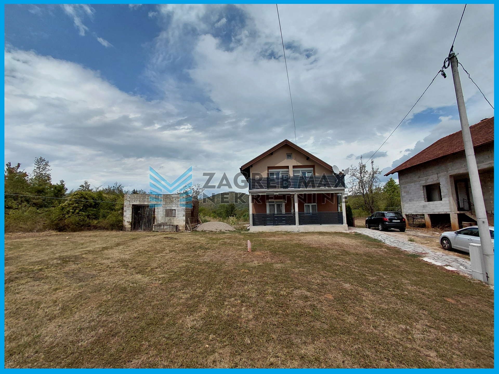 Zagreb - LIČKO PETROVO SELO - kuća 101 m2, 2 stambene jedinice, 12300 m2 oranice