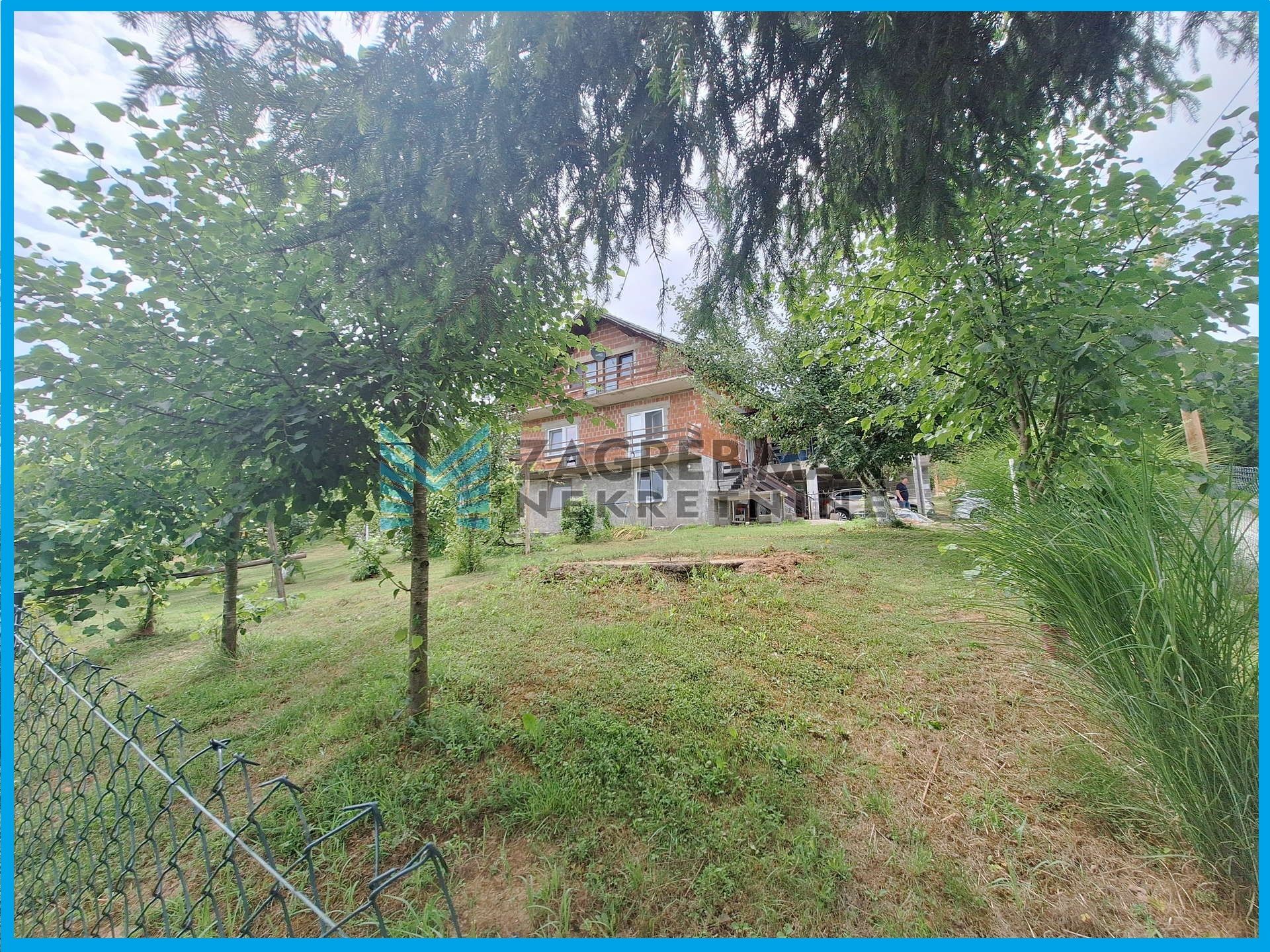 Zagreb - SLUNJ - GORNJA GLINA - kuća 160 m2, 1400 m2 okućnice