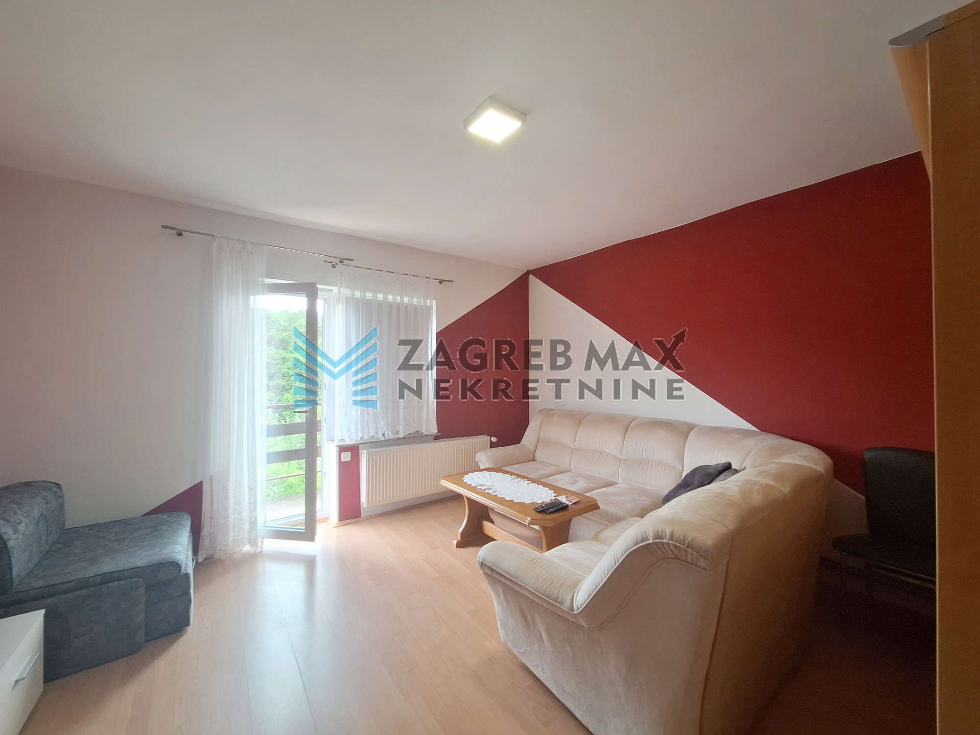 Zagreb - SLUNJ - GORNJA GLINA - kuća 160 m2, 1400 m2 okućnice
