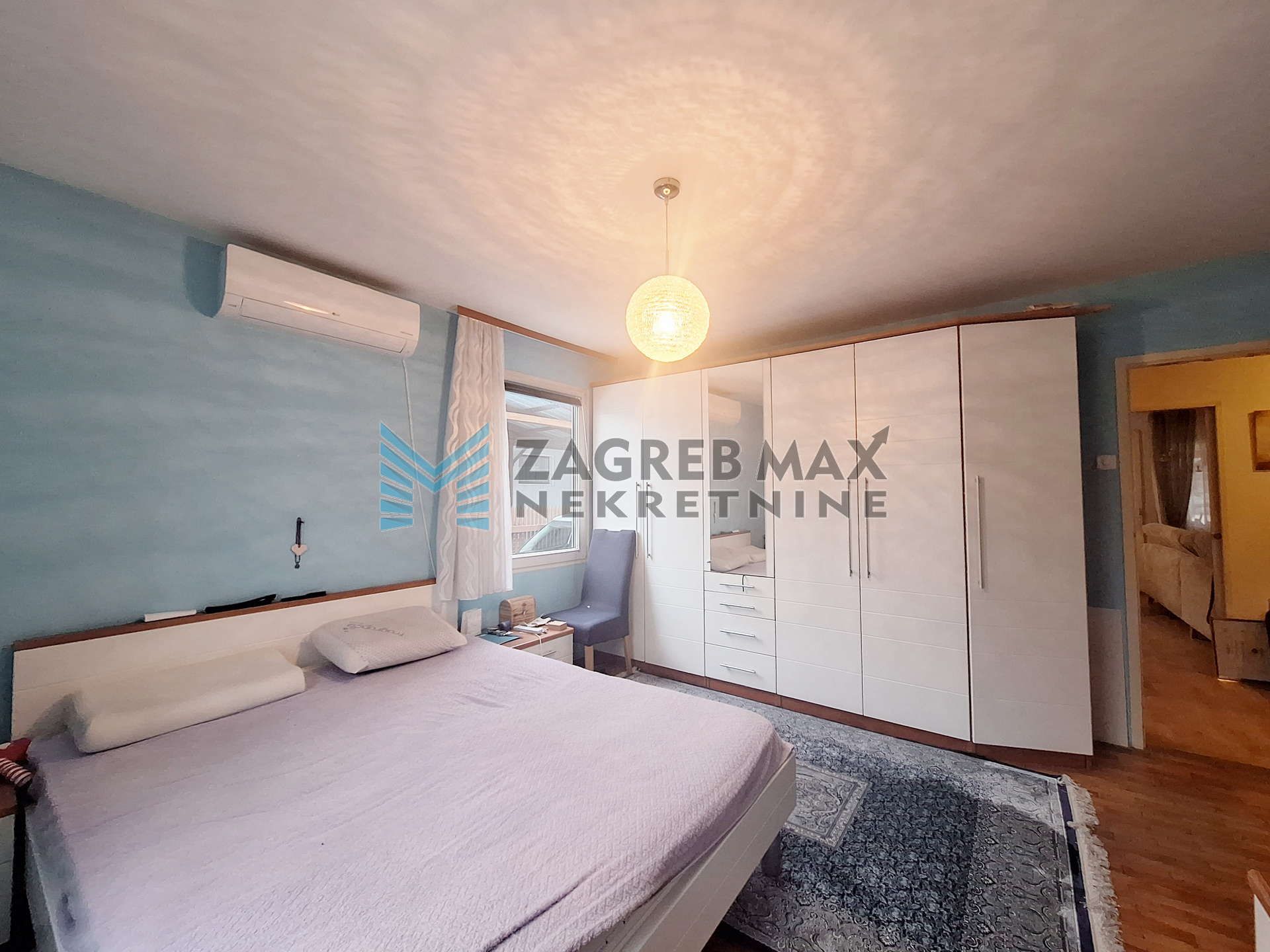 Zagreb - RETKOVEC - Hrastova - kuća 110 m2, terasa, garaža