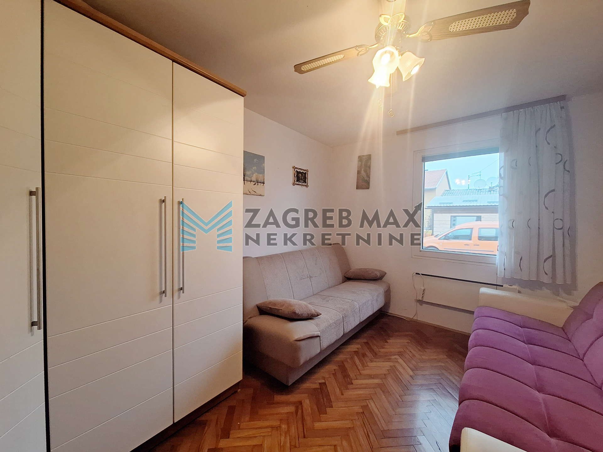 Zagreb - RETKOVEC - Hrastova - kuća 110 m2, terasa, garaža