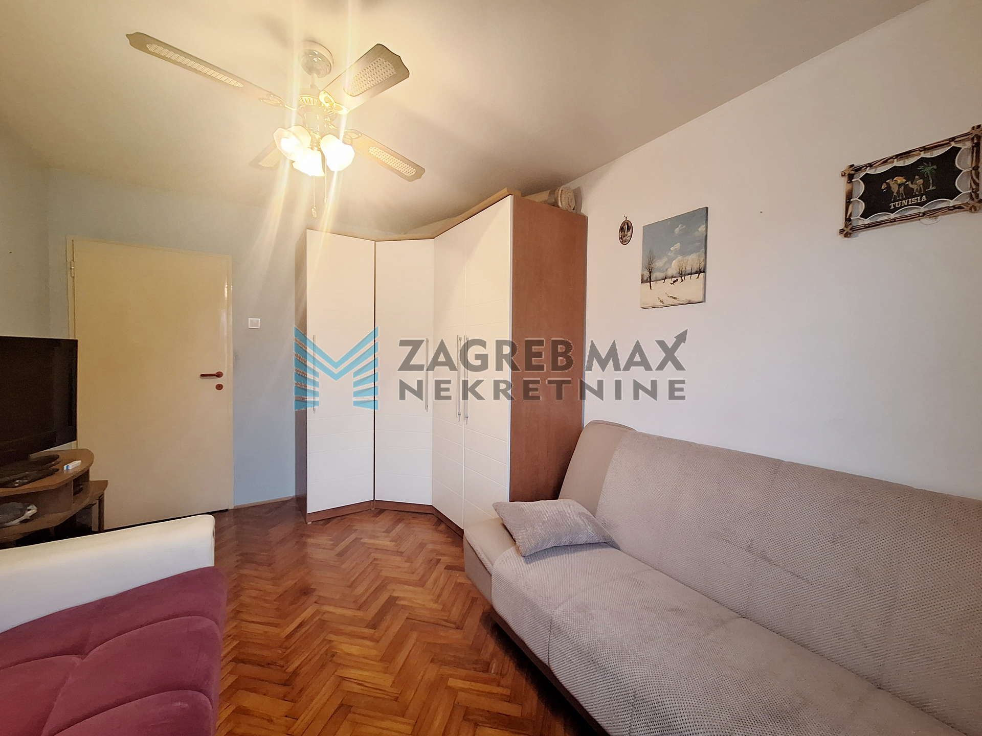 Zagreb - RETKOVEC - Hrastova - kuća 110 m2, terasa, garaža