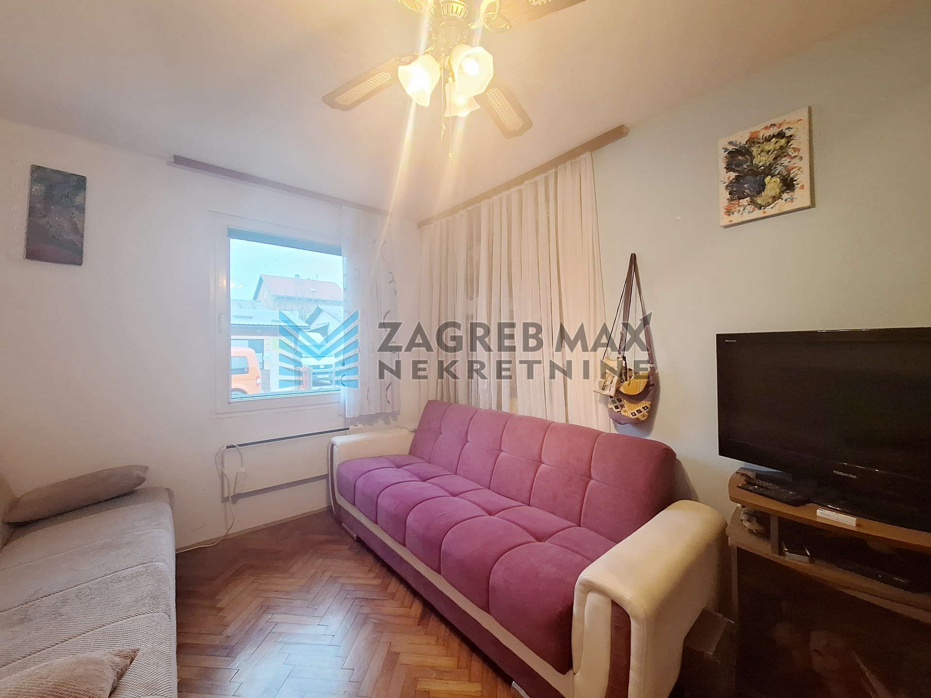 Zagreb - RETKOVEC - Hrastova - kuća 110 m2, terasa, garaža