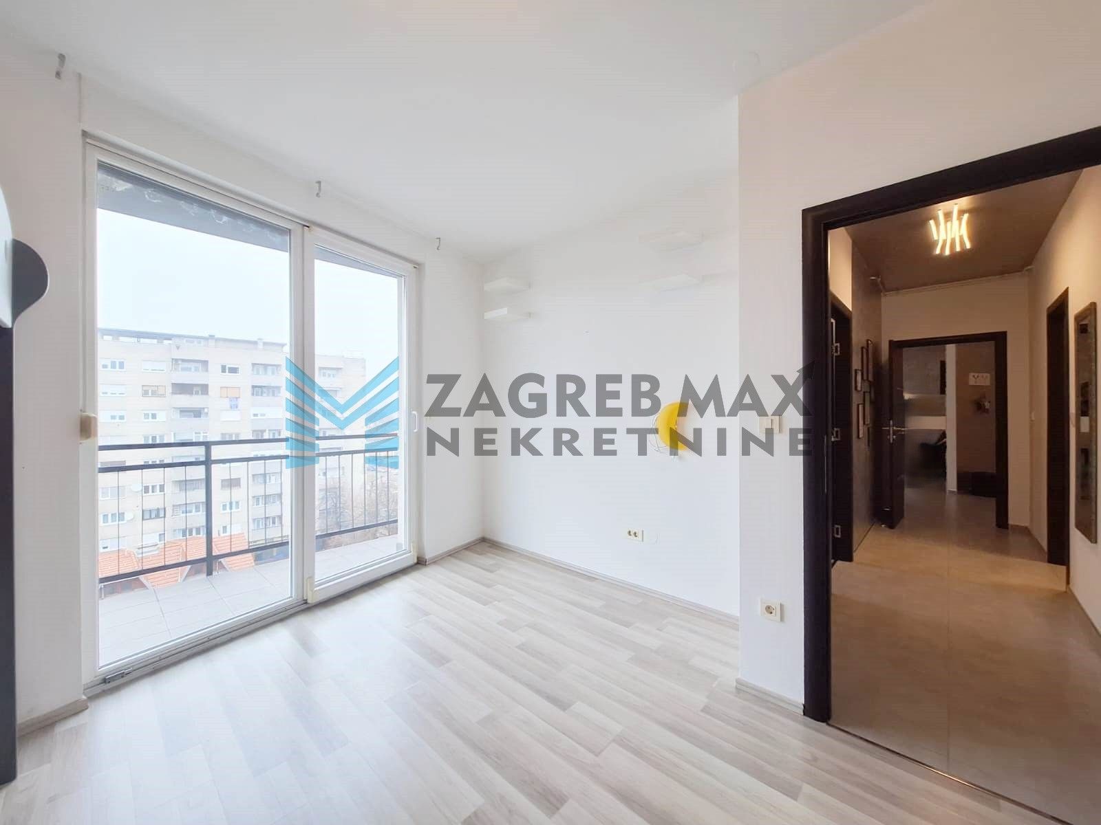 Zagreb - VRAPČE - Ilica - 89 m2, 4sobni, lift, GPM, uređen