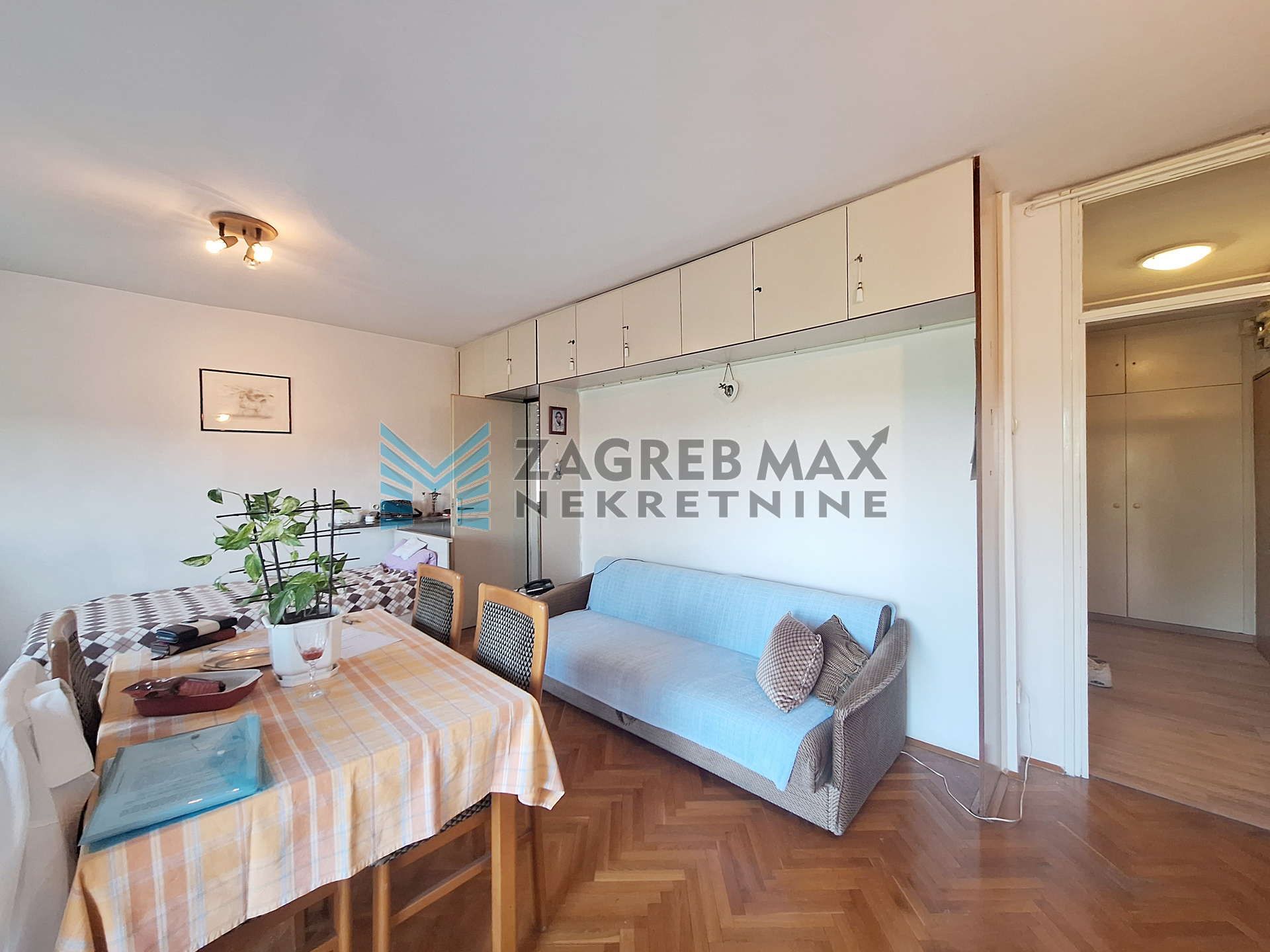 Zagreb - DUBRAVA - M. Gavazzija - 1-sobni, klima, lift, loggia, održavan