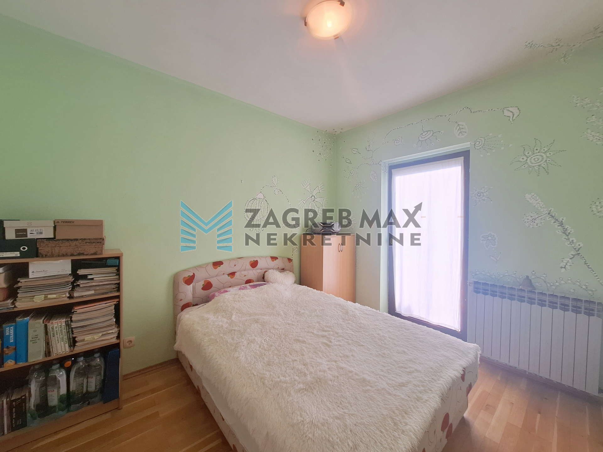 Zagreb - SREBRNJAK - Lašćinski Borovec - 3 soban, vrt 226m2, parking, podrum