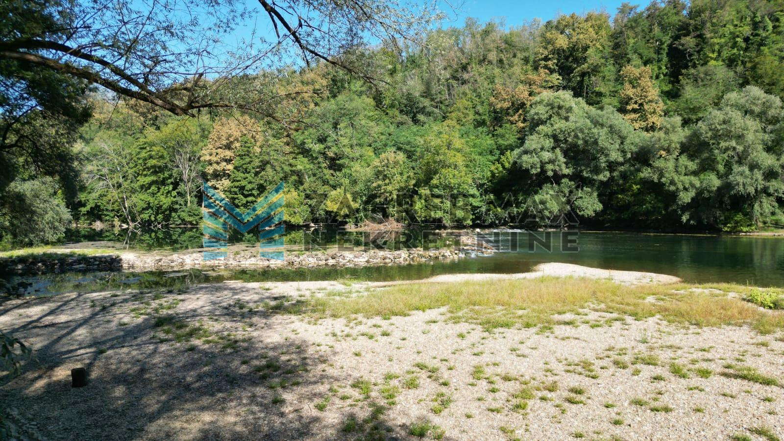 Zagreb - Kamanje, Kupa – zemljište 3.544 m², T2 i R7