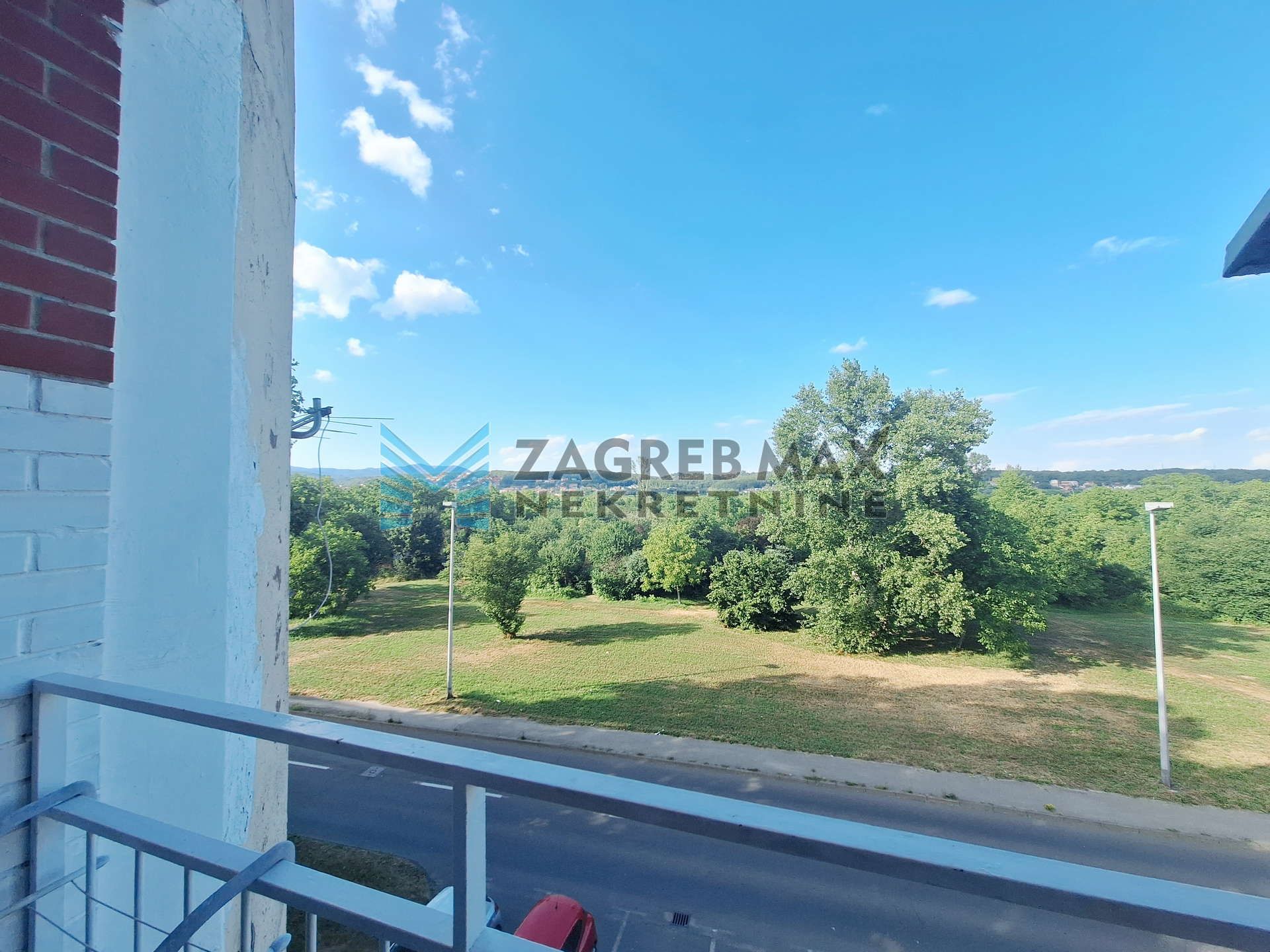 Zagreb - DUBRAVA - M. Gavazzija - 1-sobni, klima, lift, loggia, održavan