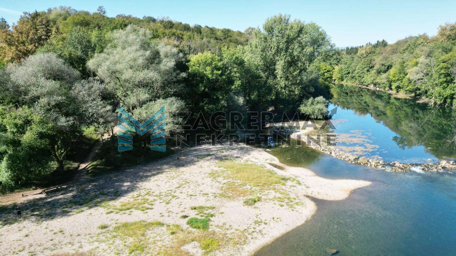 Zagreb - Kamanje, Kupa – zemljište 3.544 m², T2 i R7