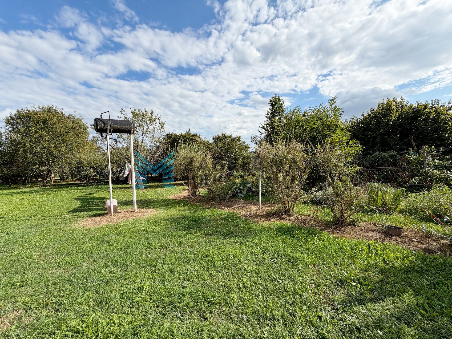 Zagreb - D.DRAGANEC - kuća 316 m2, dvorište 3.855 m2, g.objekti 114 m2